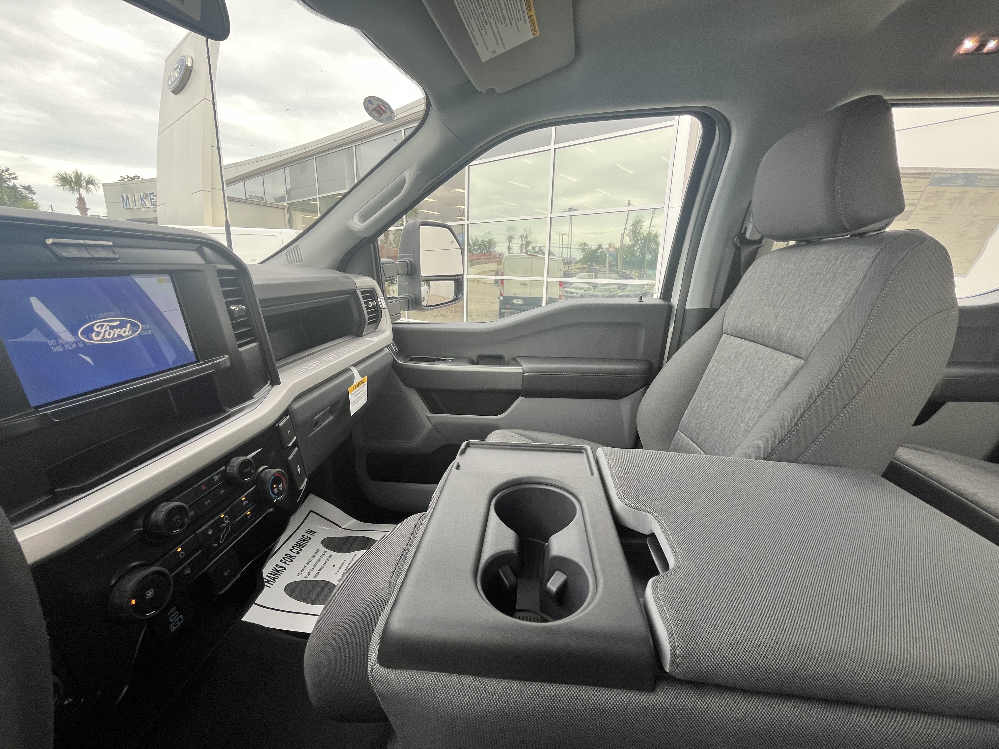 New 2026 Oxford White Ford F-250® XL image 18