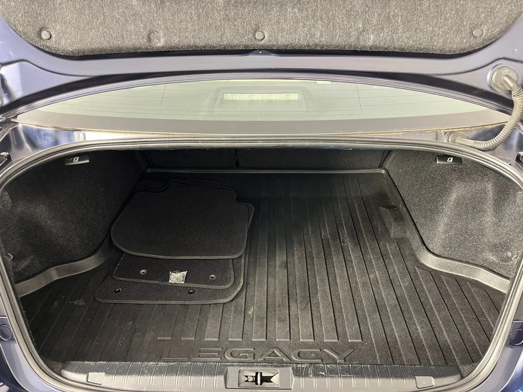 Used 2018 Blue Subaru 2.5i image 13