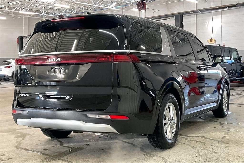2024 KIA CARNIVAL - Image 12