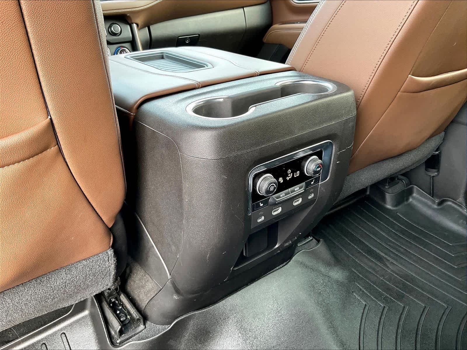 2021 Chevrolet Suburban High Country - Photo 13