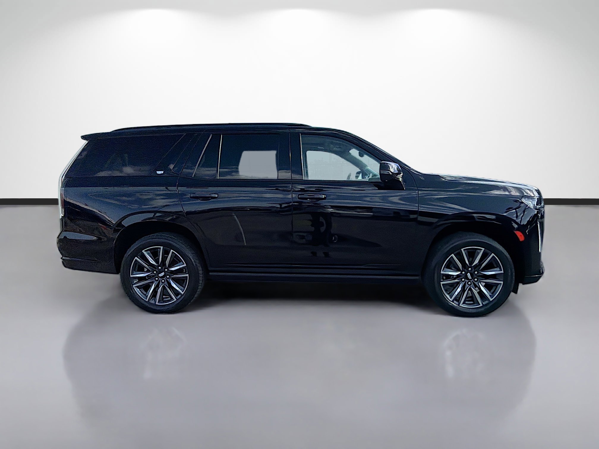 Used 2022 Black Raven Cadillac Sport Platinum image 6