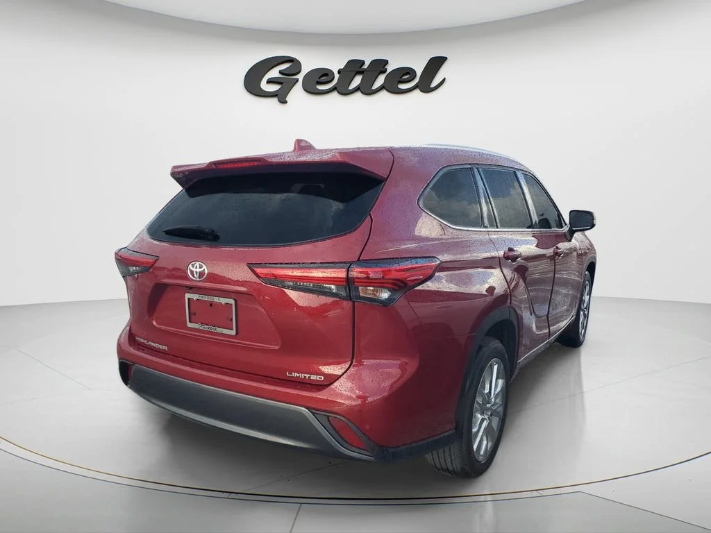 Used 2021 Red Toyota Platinum image 4
