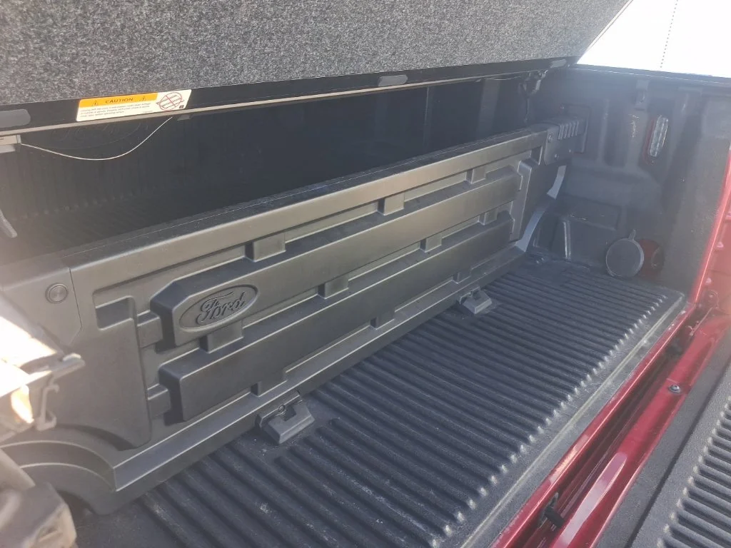 Used 2020 Red Ford XLT image 16