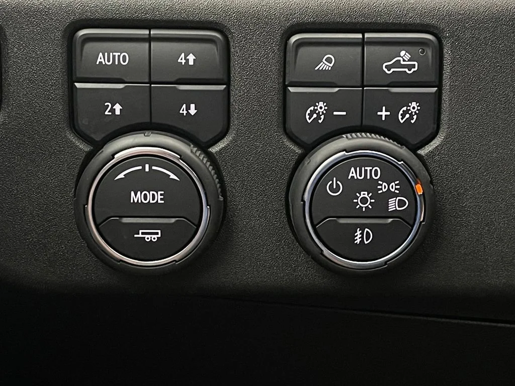 Used 2024 Summit White Chevrolet LTZ image 24