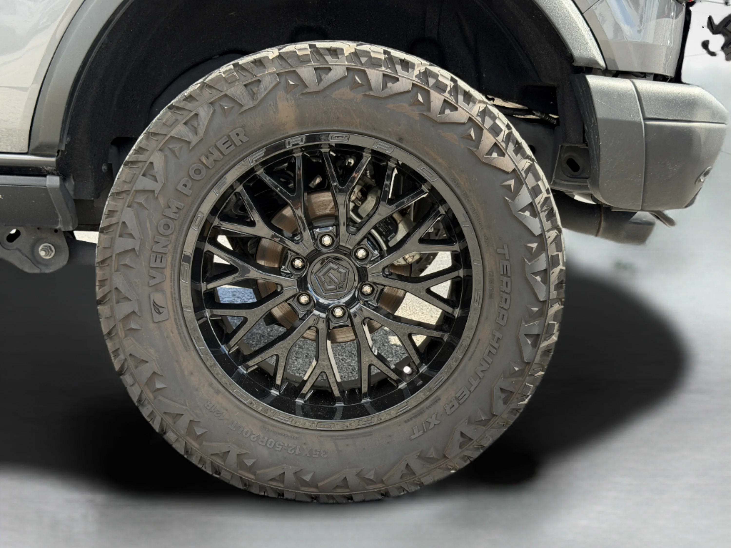 Used 2024 Carbonized Gray Metallic Ford Badlands image 14
