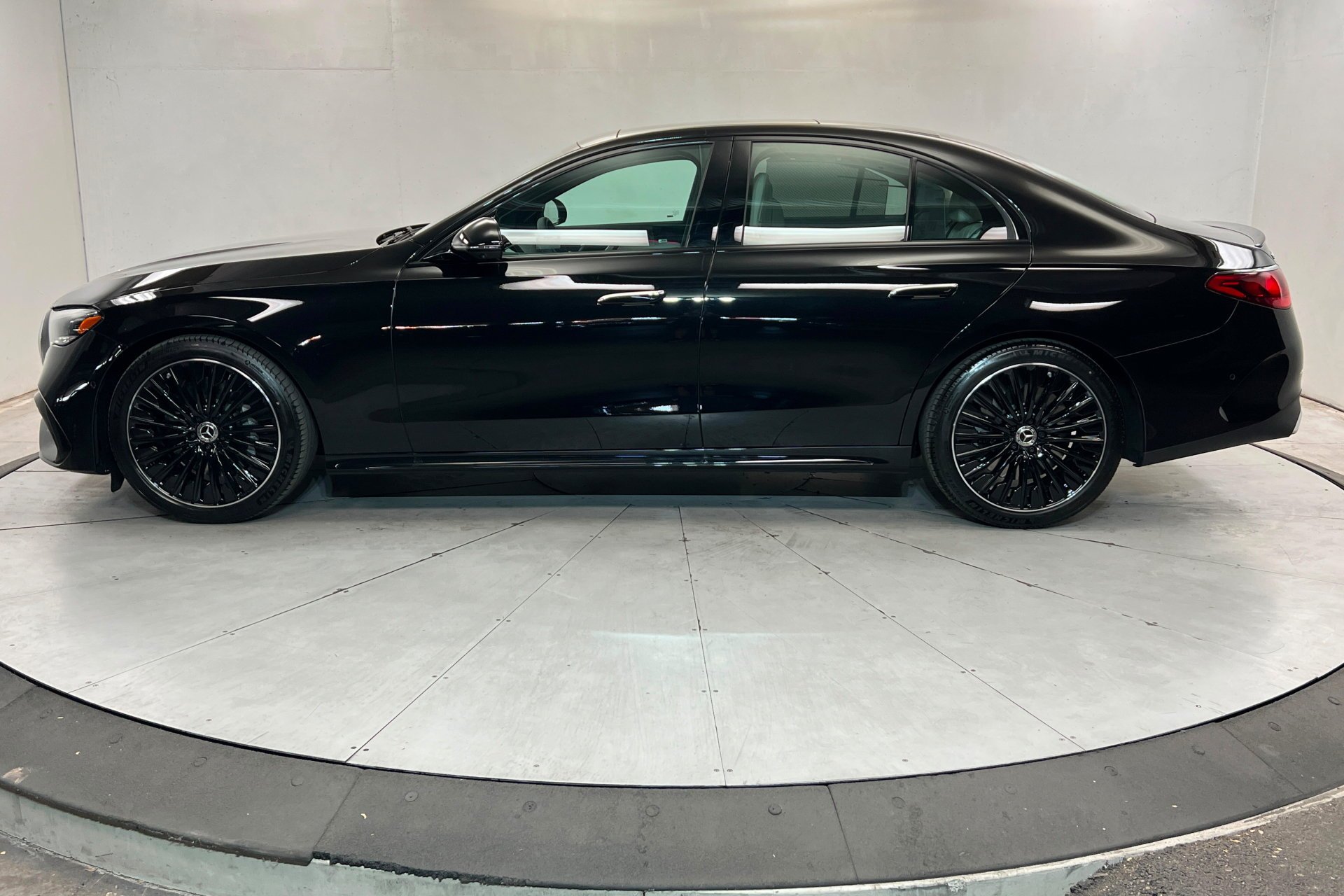 New 2026 Obsidian Black Metallic Mercedes-Benz E 450 image 2