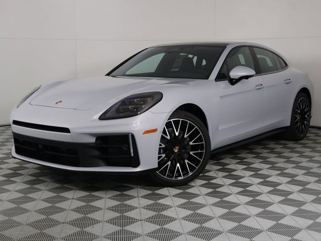 2026 Porsche Panamera RWD