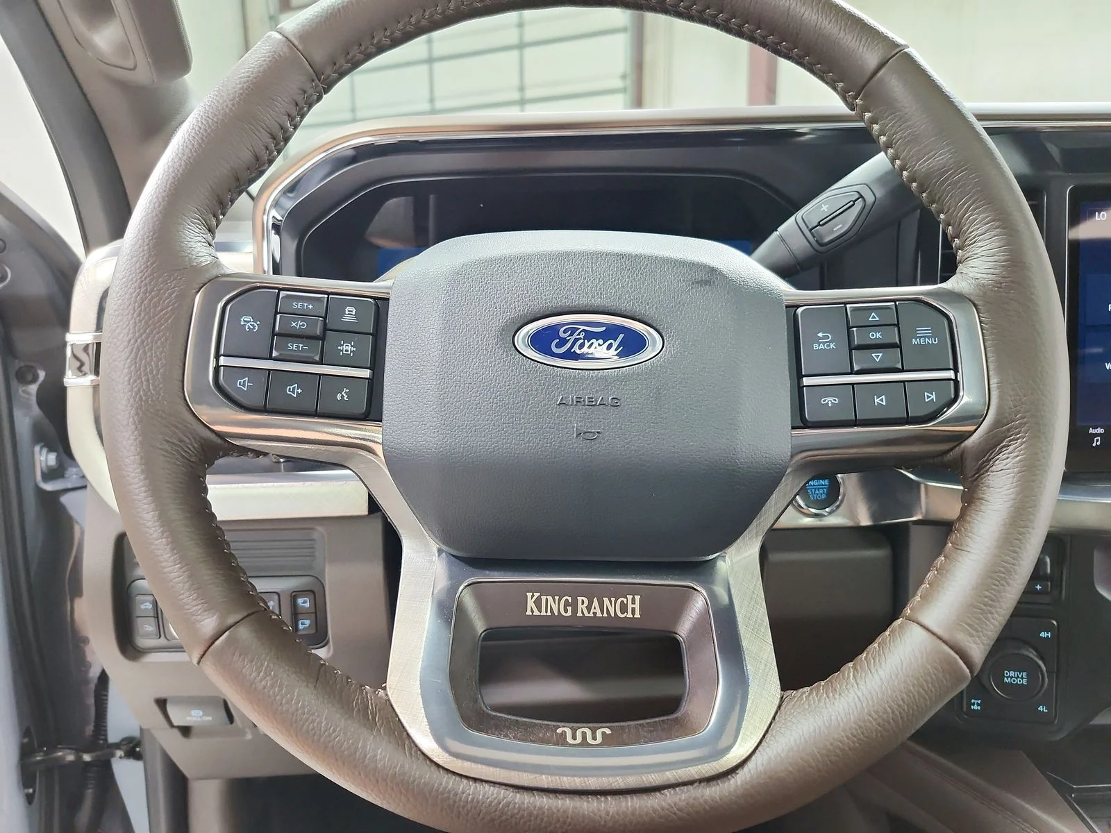 New 2026 Glacier Gray Metallic Tri-Coat Ford F-250® King Ranch® image 24