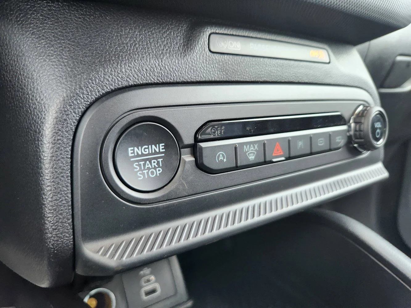 New 2026 Carbonized Gray Metallic Ford Outer Banks image 14