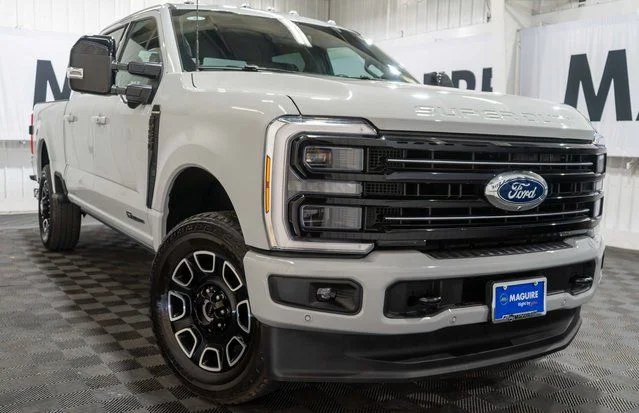 2025 Ford F-250 Platinum 4x4 Crew Cab 160 in's photo