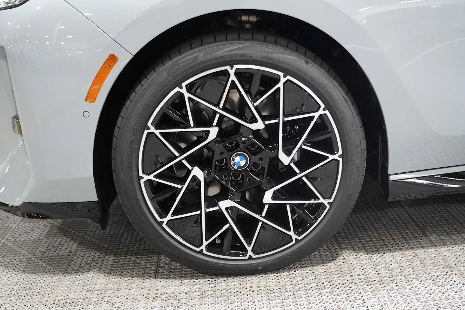 New 2027 Brooklyn Grey Metallic BMW 740i image 7