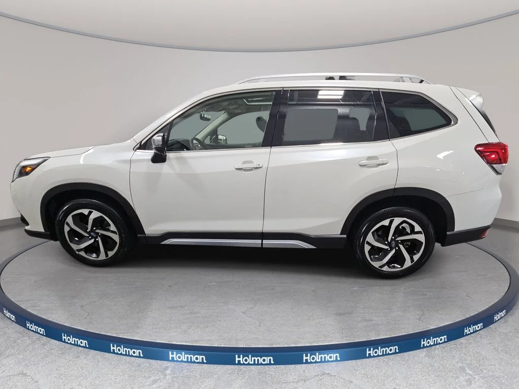 Used 2023 White Subaru Touring image 7
