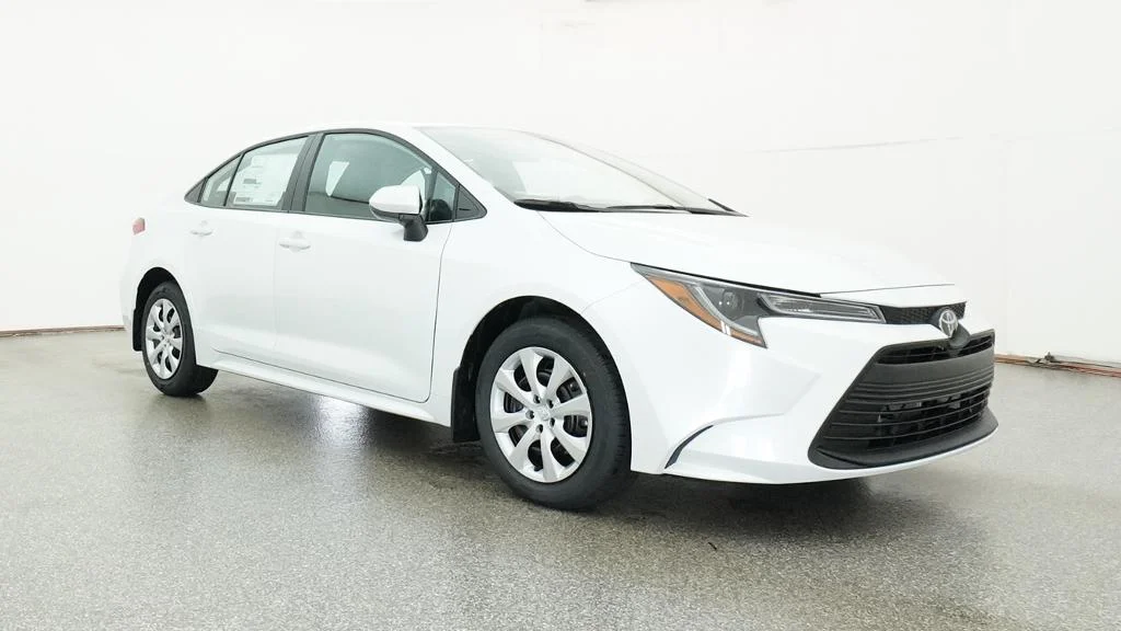 New 2026 Wind Chill Pearl Toyota LE image 9