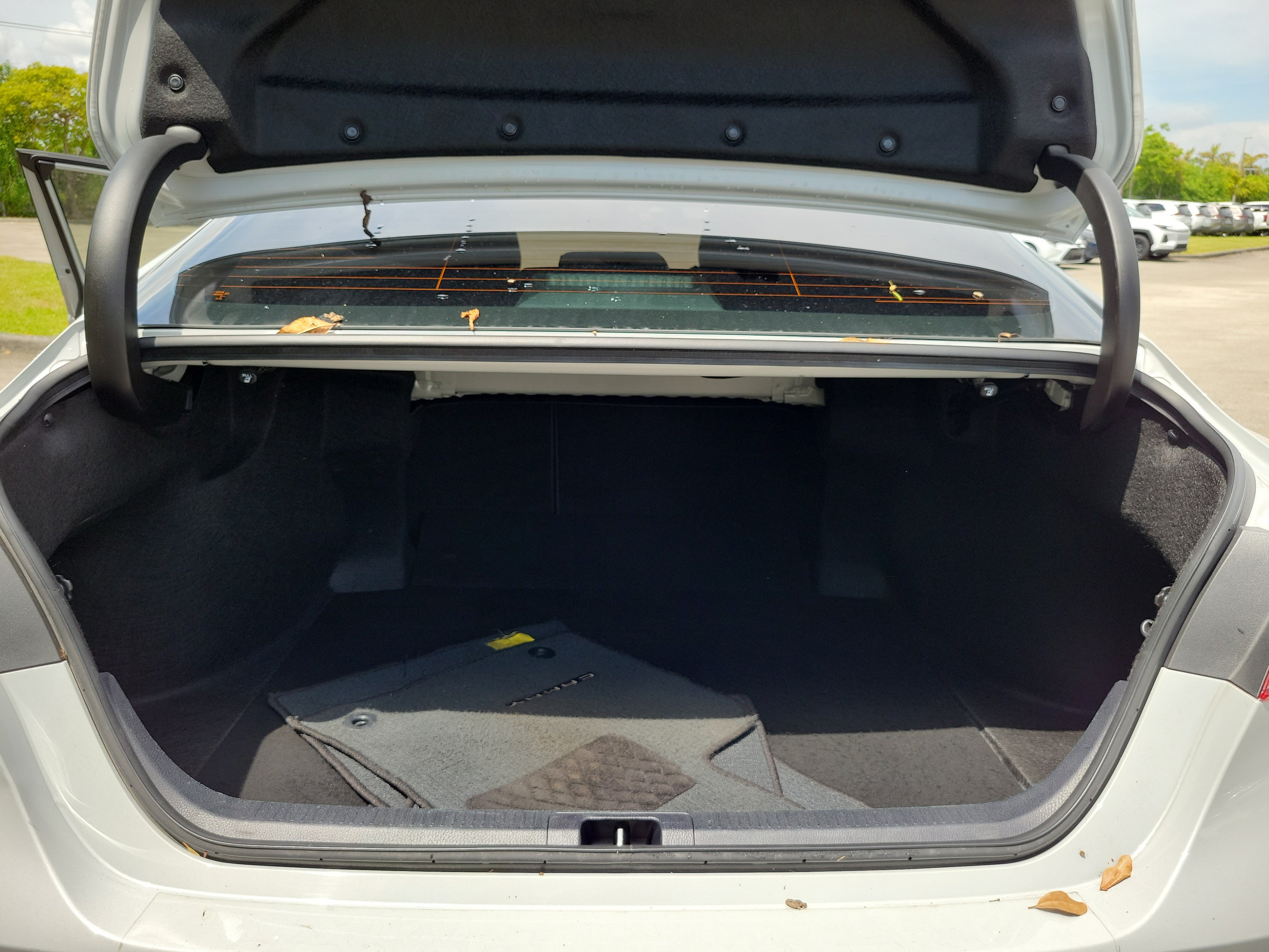 Used 2024 Ice Toyota SE image 10