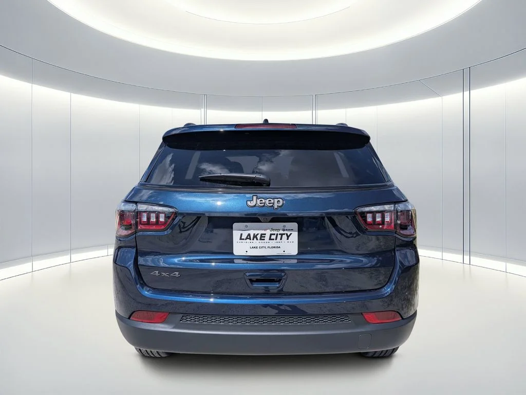 New 2026 Fathom Blue Pearl Coat Jeep Latitude image 4