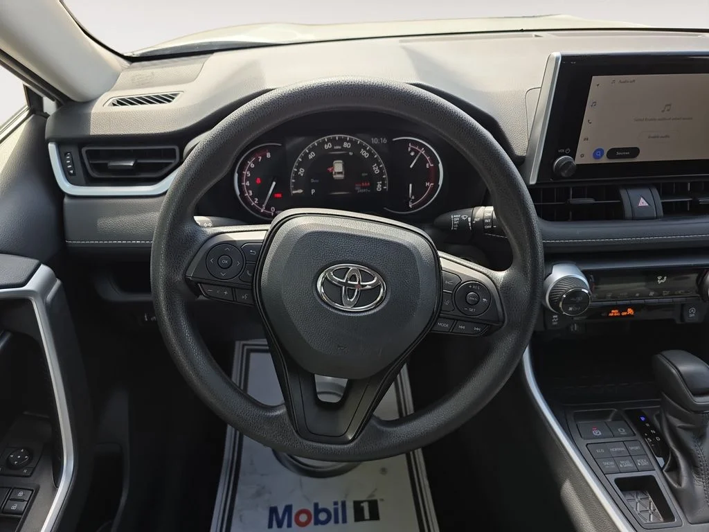 Used 2025 Ice Toyota XLE image 12