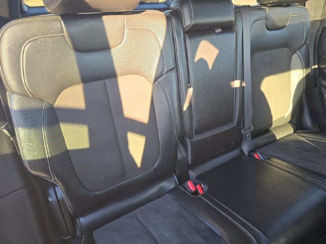Certified Used 2024 Diamond Black Crystal Pearlcoat Jeep Altitude X image 34