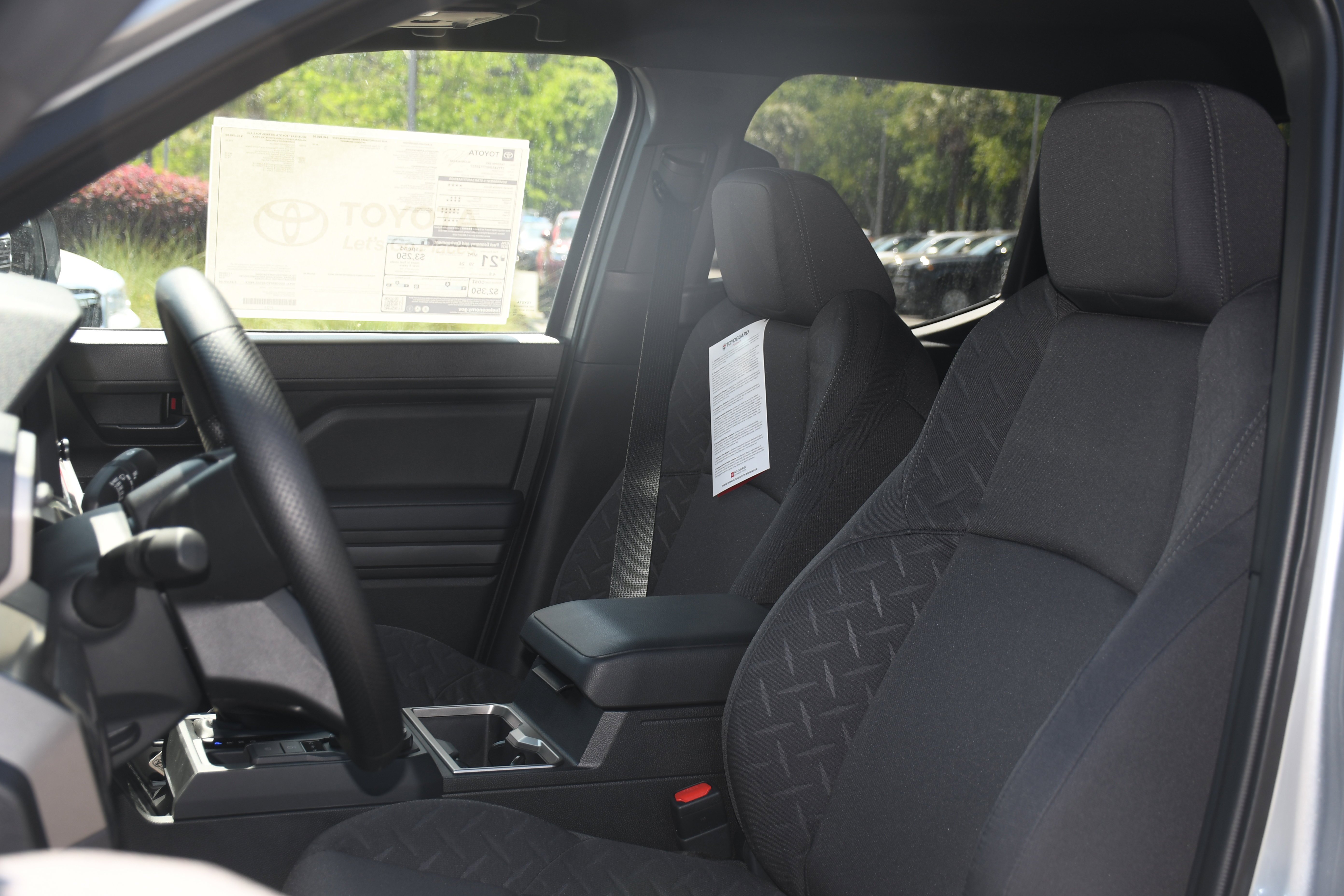 2026 Toyota Tacoma SR5 - Photo 7