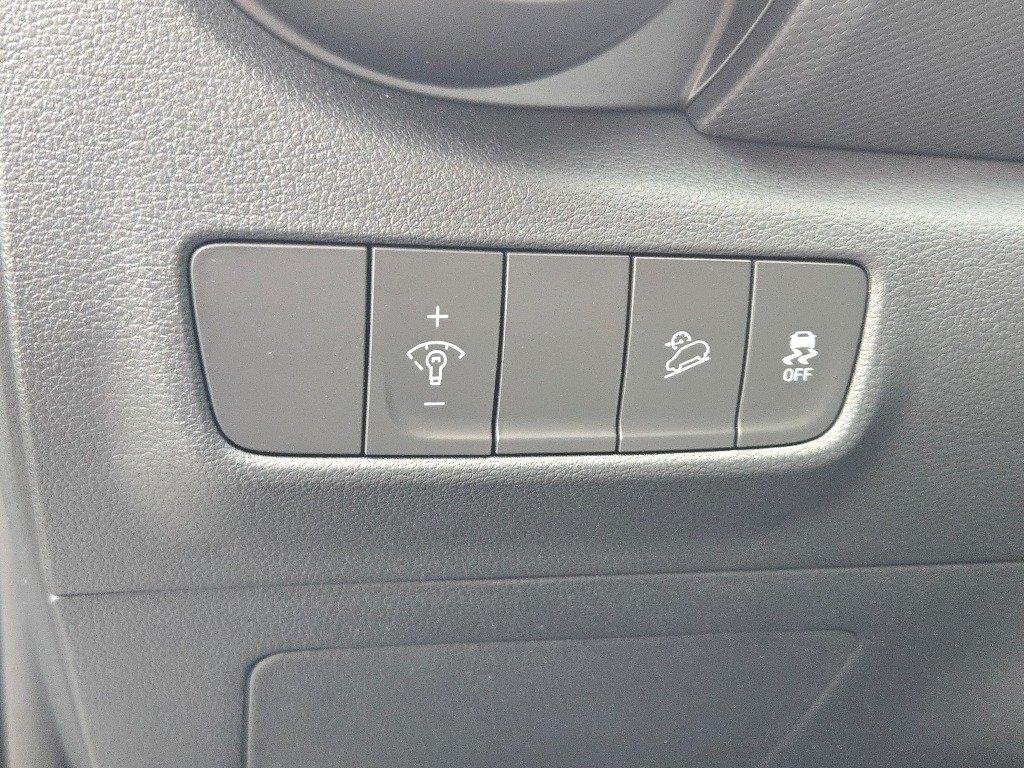 Used 2022 Thunder Gray Hyundai SEL image 18