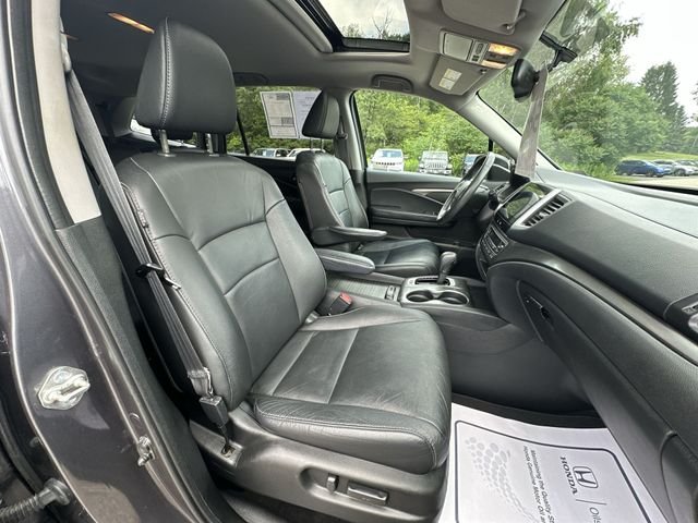 Certified Used 2018 Modern Steel Metallic Honda EX-L image 28