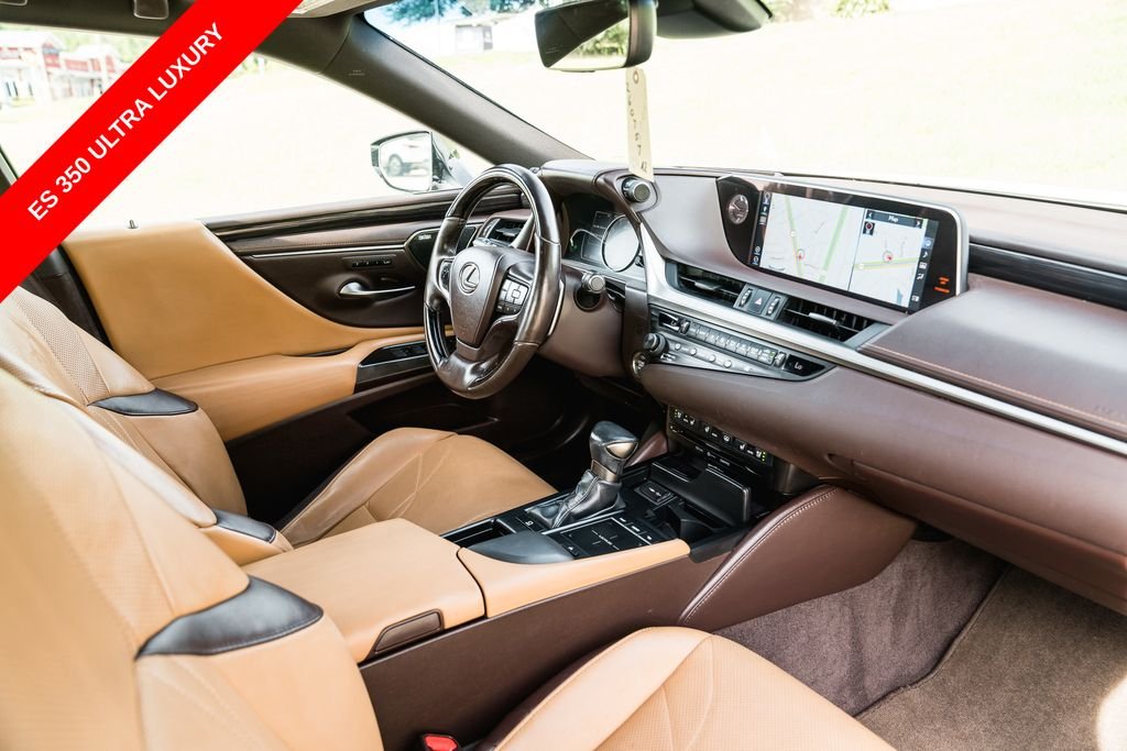 Used 2019 White Pearl Lexus 350 Ultra Luxury image 10