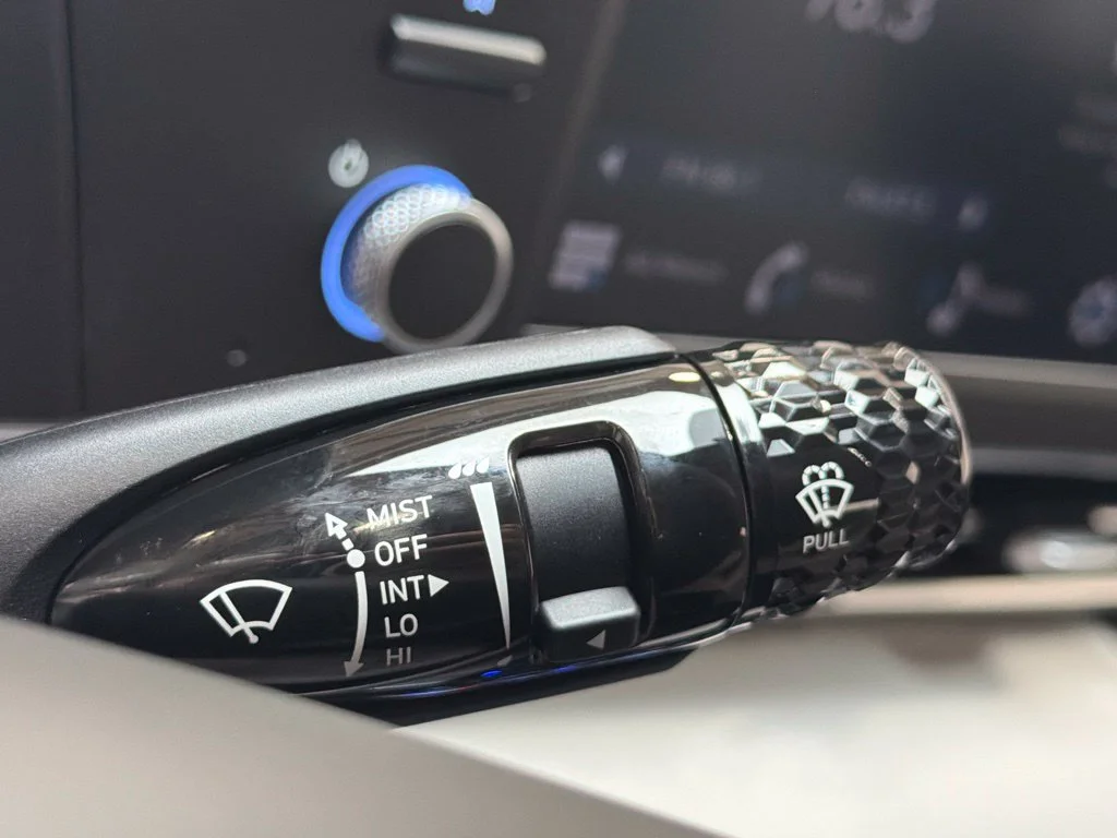 New 2026 Amazon Gray Hyundai SEL Sport Plus image 32