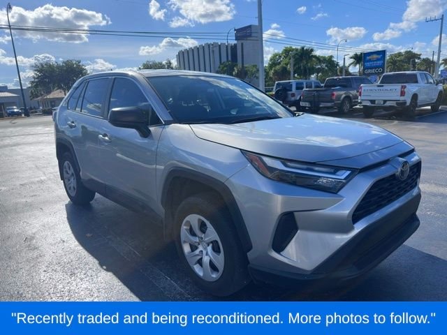 2025 Toyota RAV4 LE FWD's photo