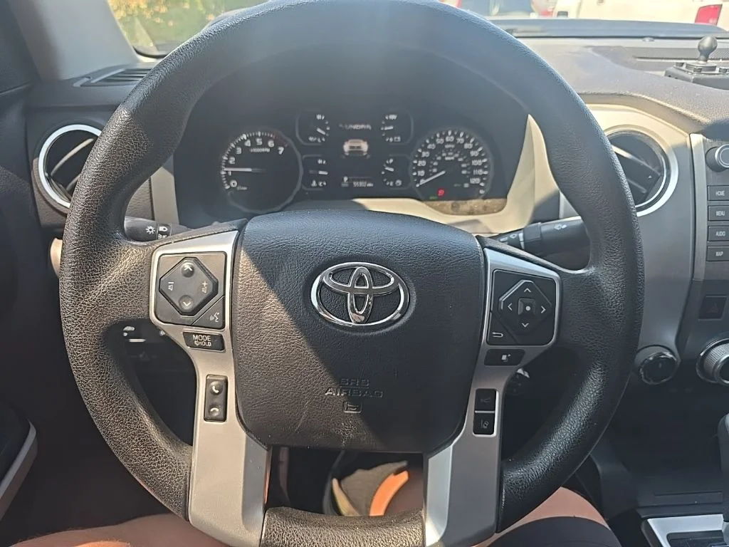 Used 2020 Black Toyota SR5 image 14