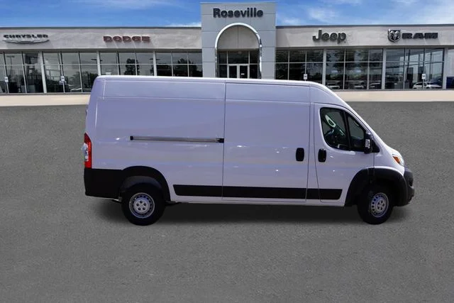 New 2026 Bright White Clear-Coat Exterior Paint RAM High Roof image 3