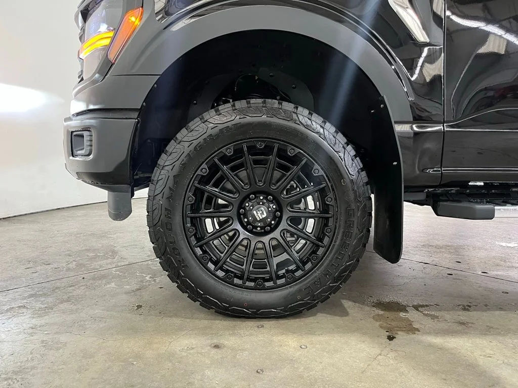 Used 2025 Black Ford XLT image 13