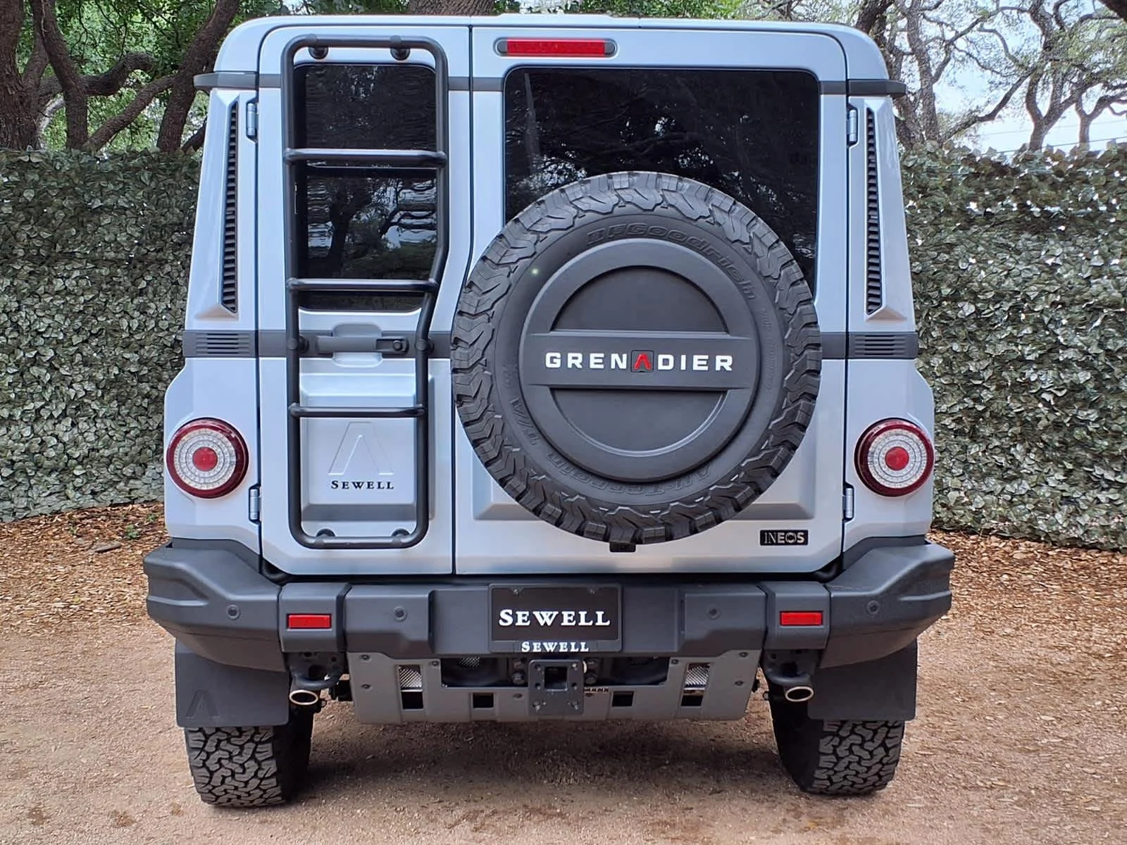 New 2026 STERLING SILVER INEOS Fieldmaster Edition image 5