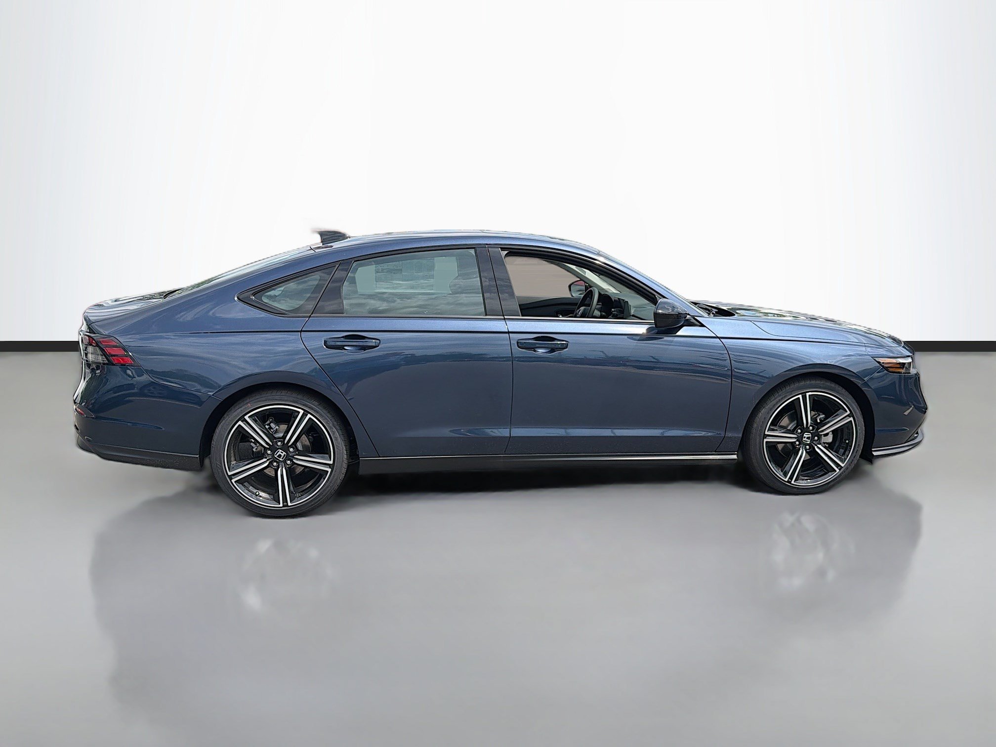 Used 2023 Gray Honda LX image 4