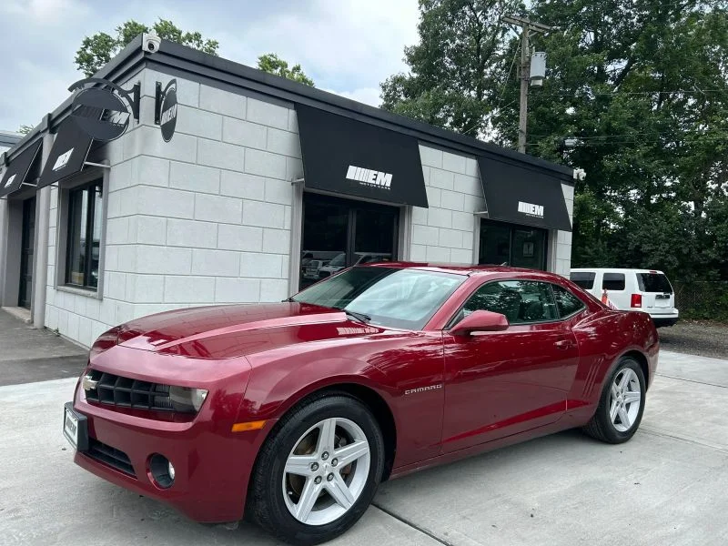 Used 2010 Red Chevrolet LT Coupe 2D image 2