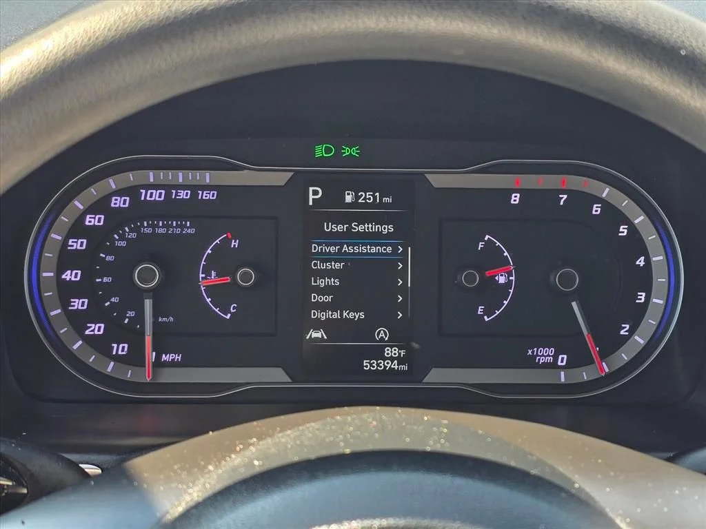 Used 2023 Gray Hyundai SEL image 7