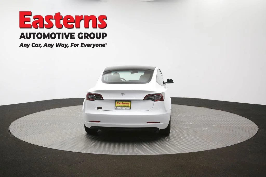 Used 2023 White Tesla Base image 33