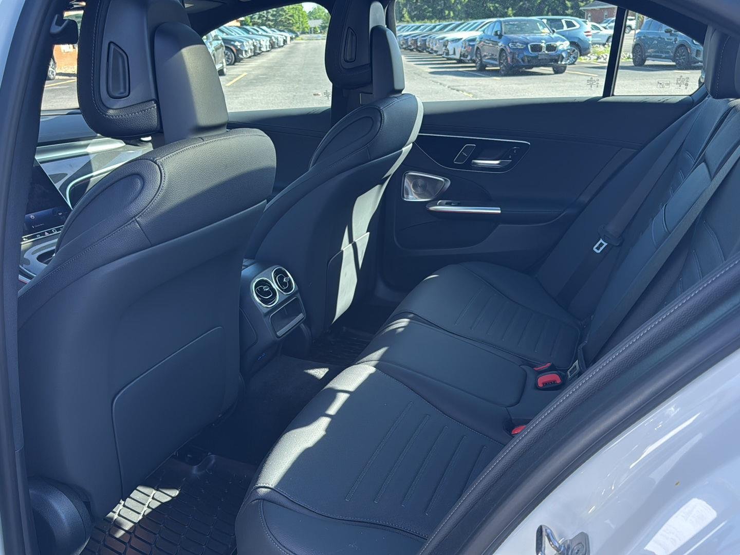 Used 2025  Mercedes-Benz C 300 image 10