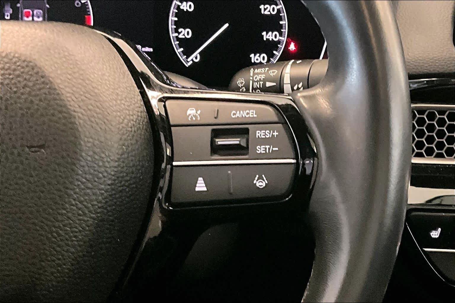 Used 2022 Platinum White Pearl Honda EX image 23