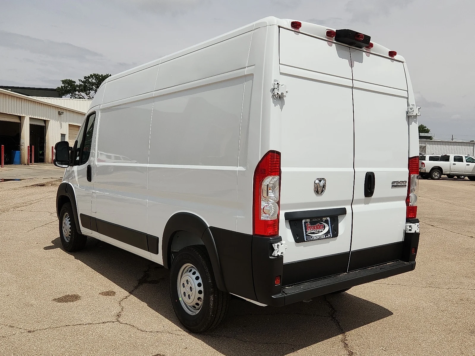 New 2026 Bright White Clear-Coat  Paint Ram PROMASTER 2500 TRADESMAN CARGO VAN HIGH ROOF 136
