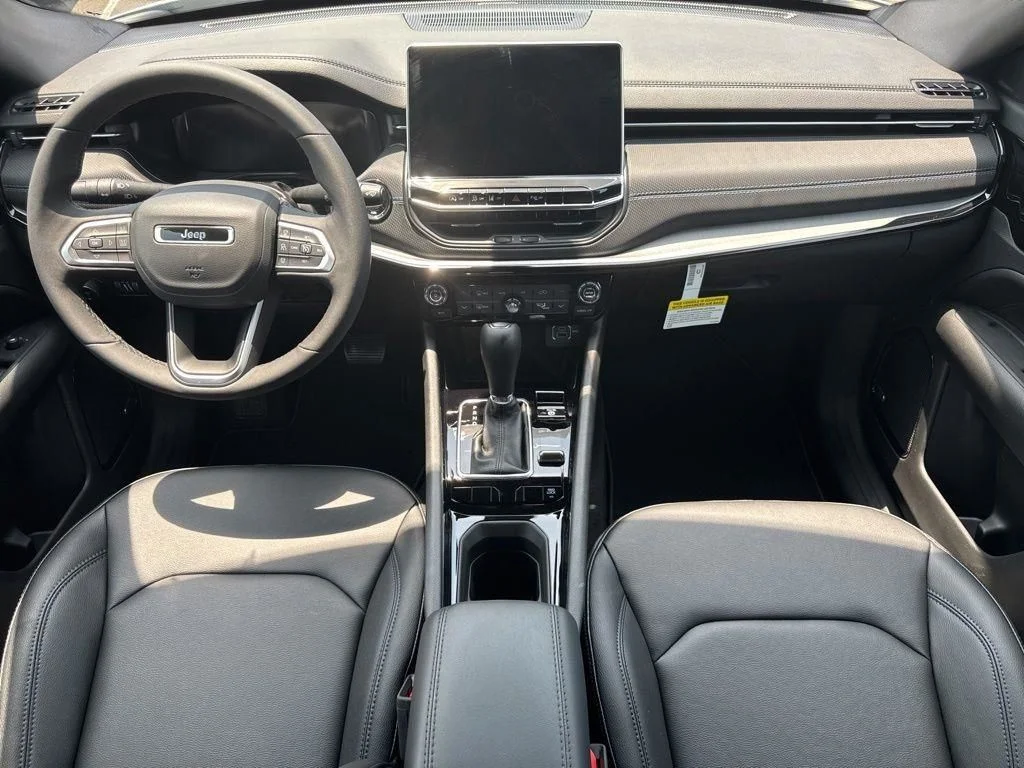 2025 Jeep Compass Limited - Photo 22
