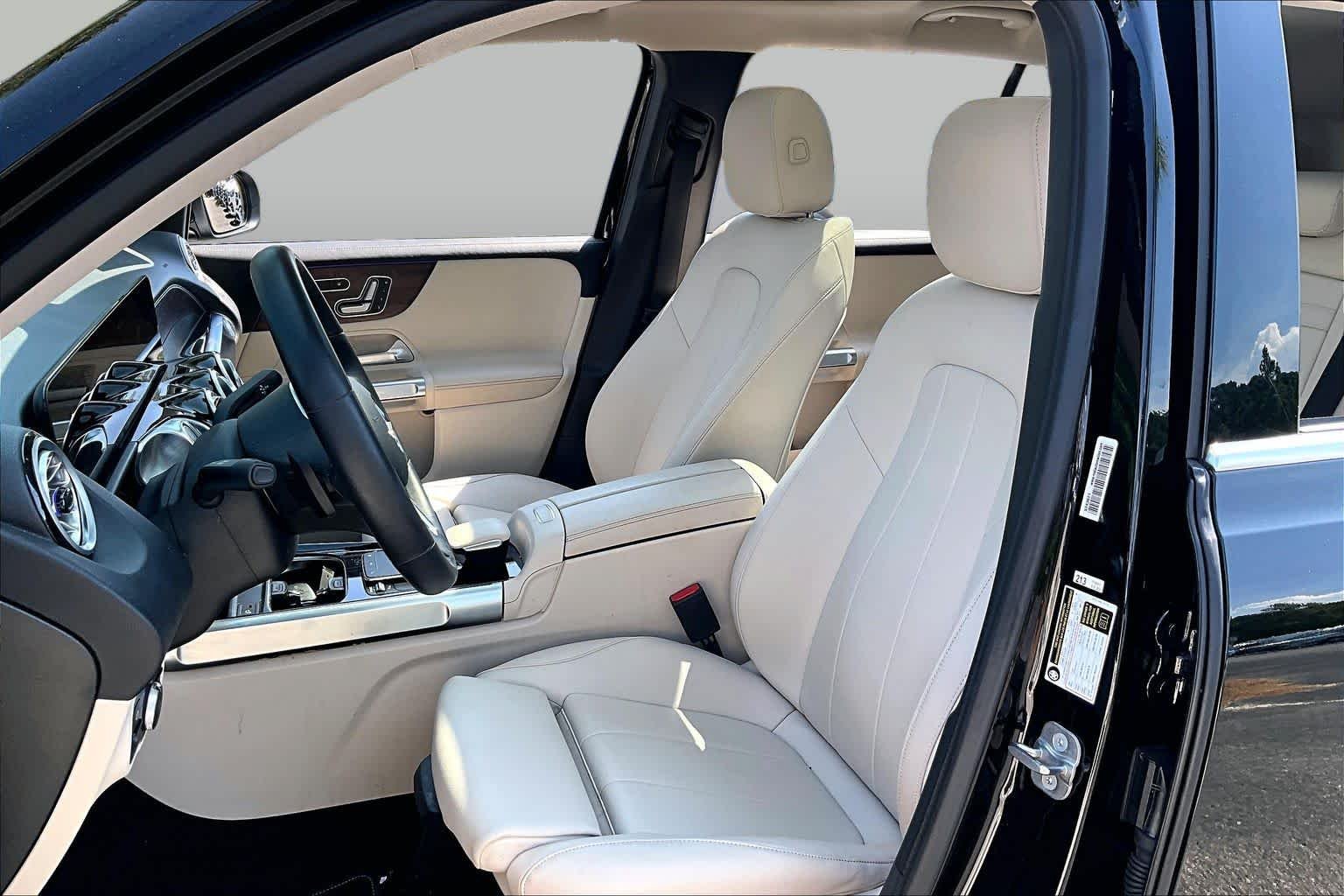 Used 2023 Night Black Mercedes-Benz GLB 250 image 8