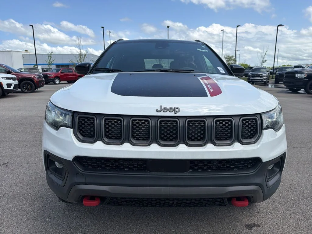 Used 2024 Jeep Compass Trailhawk with VIN 3C4NJDDN6RT609268 for sale in Kansas City