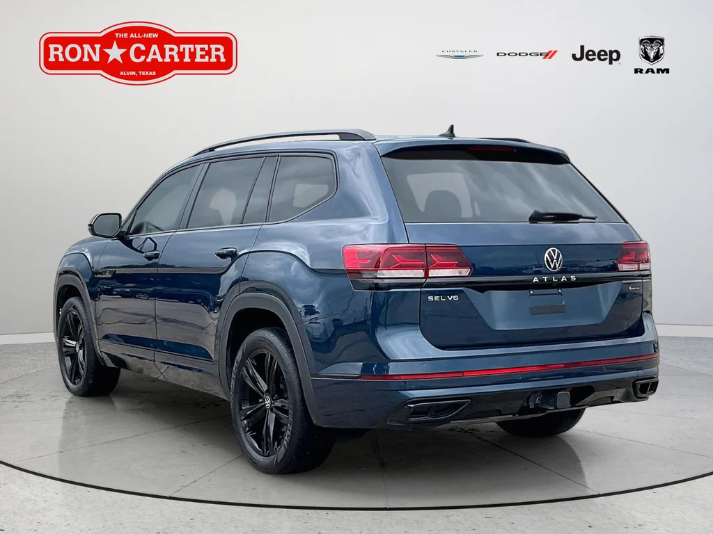 Certified Used 2023  Volkswagen 3.6L V6 SEL R-Line image 4