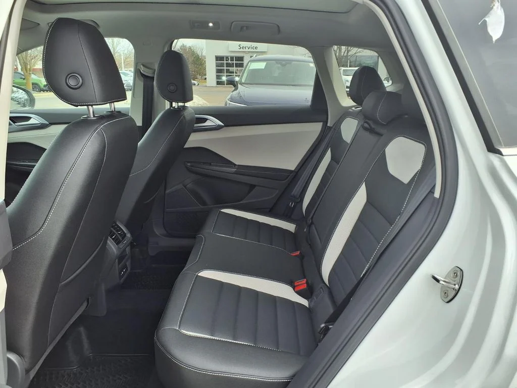 New 2026 Pure White Volkswagen 1.5T SEL image 19
