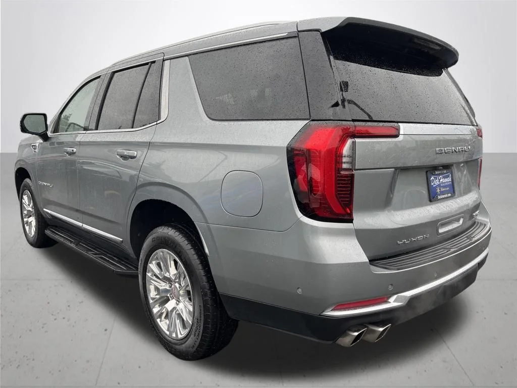 Used 2025 Silver GMC Denali image 7