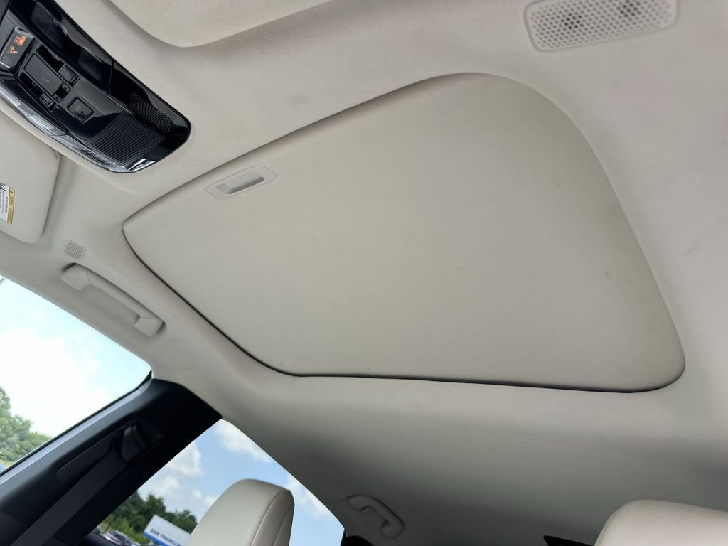Used 2024  Lexus 350 Premium image 27