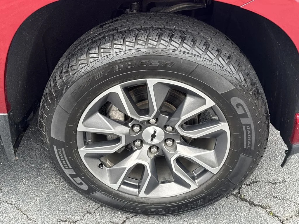 Used 2019 Red Chevrolet RST image 12