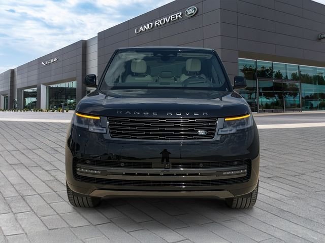 New 2026 Santorini Black Land Rover SE image 8