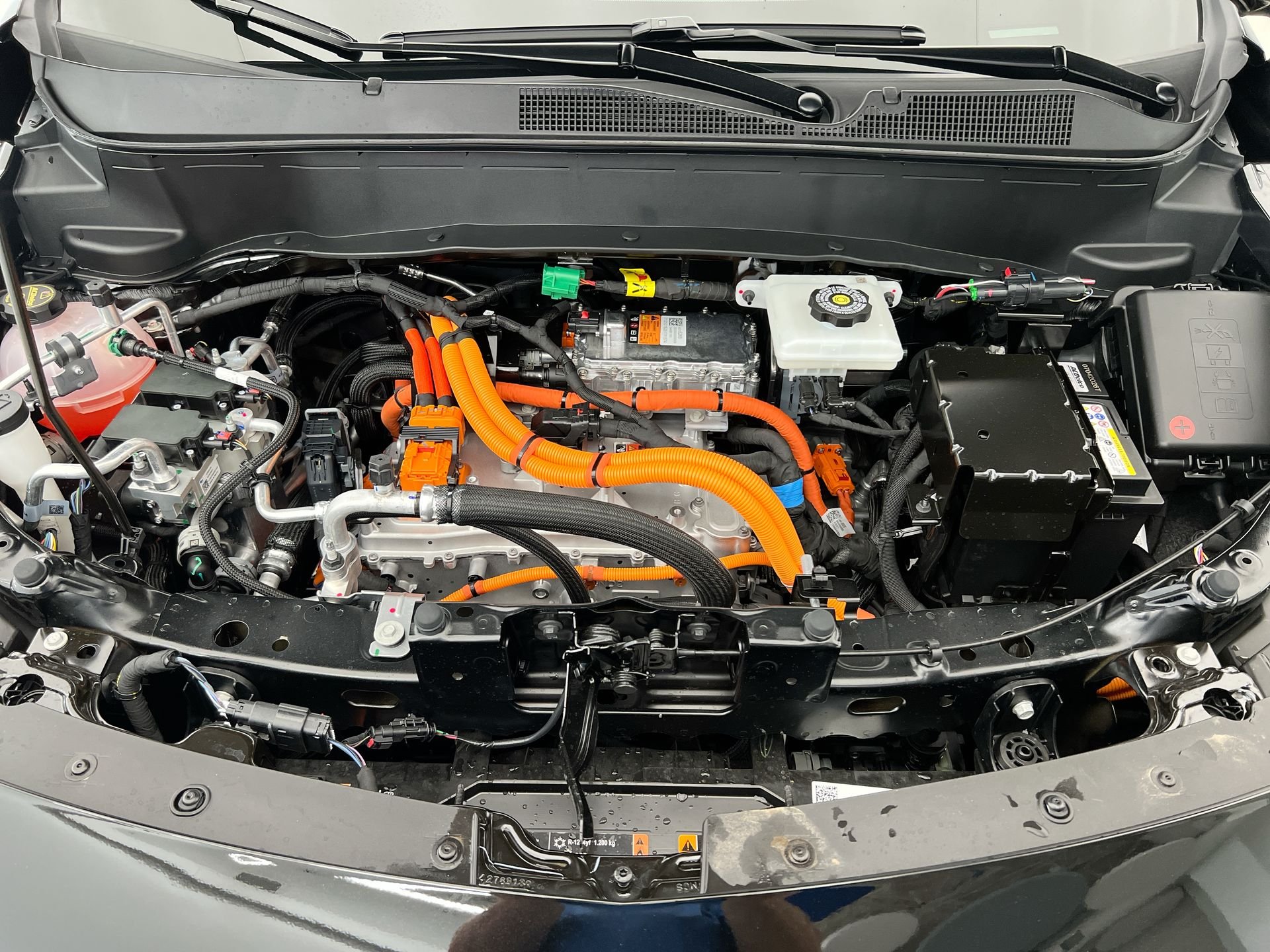 2027 Chevrolet Bolt LT - Photo 60