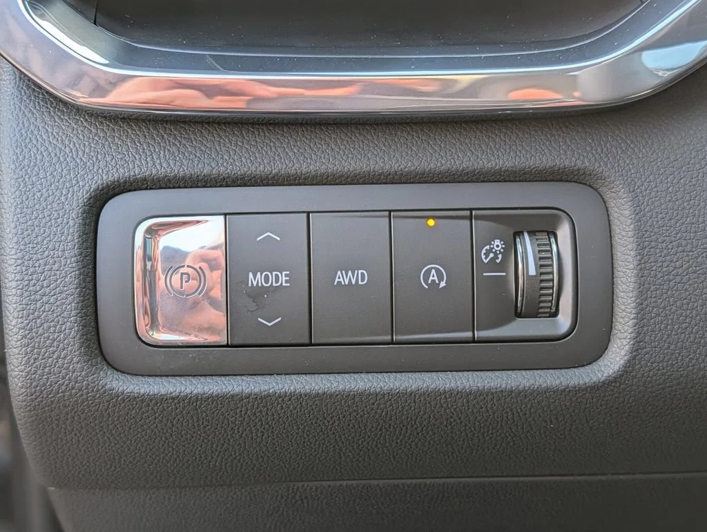 2026 GMC Acadia Denali - Photo 14
