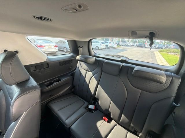 Used 2024 White Hyundai SEL image 20